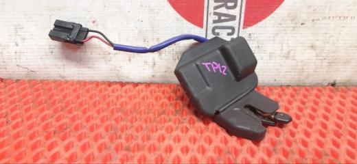 Замок багажника Nissan Primera 2001 Б/У Замок багажника Nissan Primera 2001