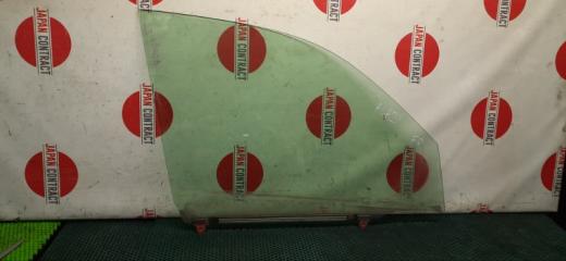 Стекло боковое переднее правое Toyota RAV4 2001