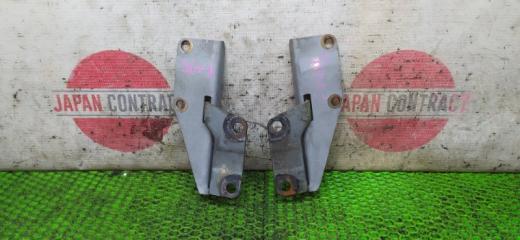 Запчасть петля капота Nissan Pulsar 1999