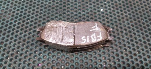 Фото запчасти колодки тормозные передние Nissan Sunny 2000 Б/У запчасть Запчасть колодки тормозные передние Nissan Sunny 2000