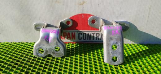 Петля двери передняя правая Toyota Allex 2006