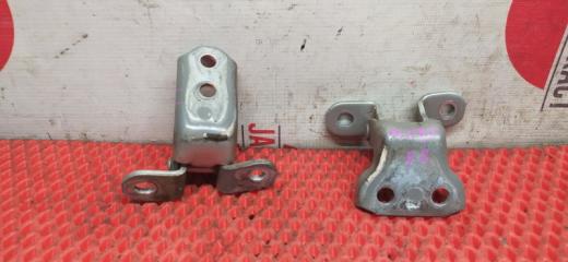 Петля двери передняя правая Toyota Camry 2004 Б/У Петля двери передняя правая Toyota Camry 2004