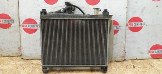 Фото запчасти радиатор двигателя Toyota Vitz 2002 Б/У запчасть Запчасть радиатор двигателя Toyota Vitz 2002