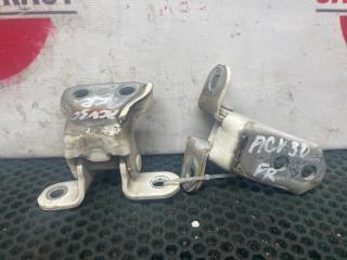 Петля двери передняя правая Toyota Camry 2002