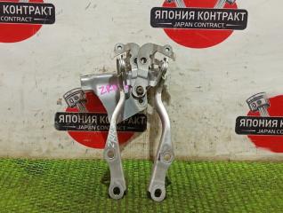 Петля капота Toyota NOAH 2009
