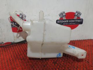 Фото запчасти бачок омывателя Nissan Tiida 2007 Б/У запчасть Запчасть бачок омывателя Nissan Tiida 2007