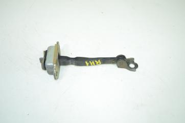 Фото запчасти ограничитель двери передний правый NISSAN ARMADA 2005 контрактная запчасть Запчасть ограничитель двери передний правый NISSAN ARMADA 2005