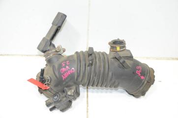 Запчасть патрубок воздушного фильтра TOYOTA CAMRY 2010