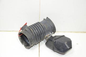 Запчасть патрубок воздушного фильтра TOYOTA SIENNA 2010