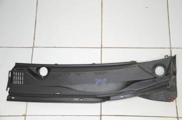 Запчасть жабо решетка левое PONTIAC VIBE 2004