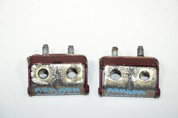 Фото запчасти петля двери багажника NISSAN ARMADA 2010 контрактная запчасть Запчасть петля двери багажника NISSAN ARMADA 2010