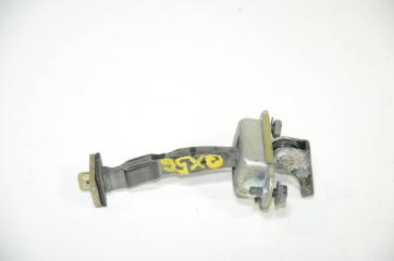 Фото запчасти ограничитель двери задний правый INFINITI QX56 2005 контрактная запчасть Запчасть ограничитель двери задний правый INFINITI QX56 2005