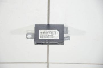 Запчасть усилитель антенны правый VOLVO V40 2014