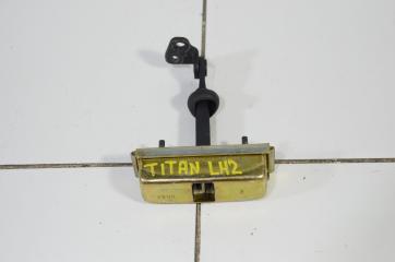 Фото запчасти ограничитель двери задний левый NISSAN TITAN 2005 Б/У запчасть Запчасть ограничитель двери задний левый NISSAN TITAN 2005