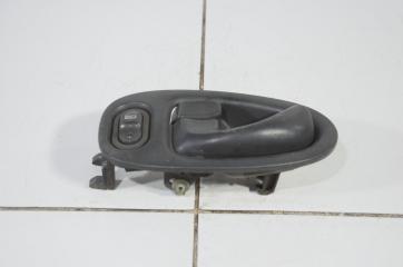 Фото запчасти ручка двери внутренняя левая SATURN VUE 2005 Б/У запчасть Запчасть ручка двери внутренняя левая SATURN VUE 2005