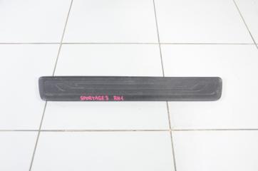 Запчасть накладка порога внутренняя передняя правая Kia Sportage 2010+