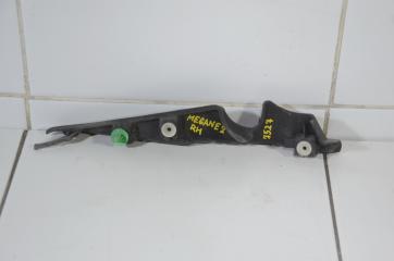 Запчасть молдинг лобового стекла правый RENAULT MEGANE 2007