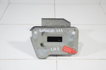 Кронштейн усилителя бампера передний левый NISSAN QASHQAI 2013+ Б/У Кронштейн усилителя бампера передний левый NISSAN QASHQAI 2013+