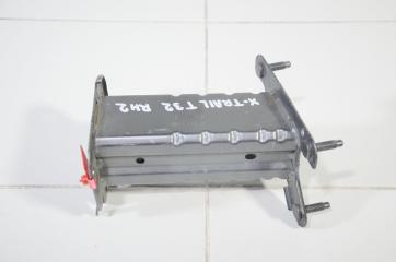 Кронштейн усилителя бампера задний правый NISSAN X-TRAIL 2013+ Б/У Кронштейн усилителя бампера задний правый NISSAN X-TRAIL 2013+