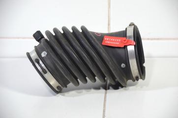 Запчасть патрубок воздушного фильтра Dodge Caravan 2006