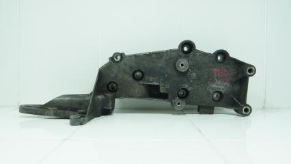 Запчасть кронштейн генератора VOLVO XC70 2000+