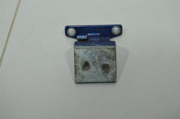 Фото запчасти петля двери задняя правая HUMMER H3 2005+ Б/У запчасть Запчасть петля двери задняя правая HUMMER H3 2005+