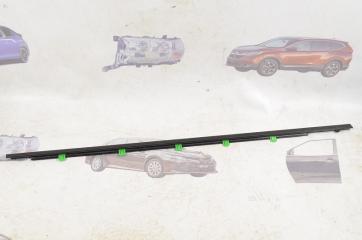 Молдинг стекла передний правый HONDA CR-V