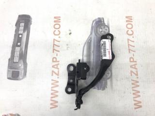 Петля капота передняя левая TOYOTA CAMRY