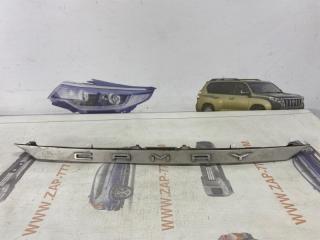 Накладка крышки багажника задняя TOYOTA CAMRY