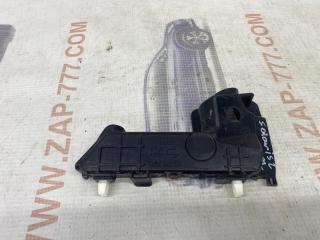 Кронштейн передний правый HYUNDAI SOLARIS