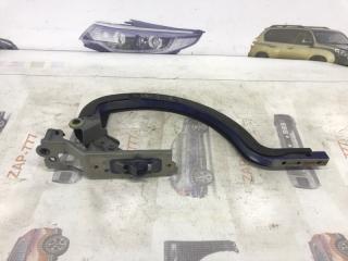 Петля крышки багажника задняя правая TOYOTA CAMRY