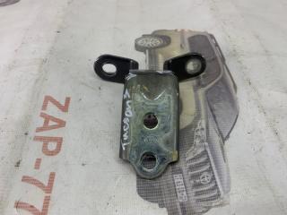 Петля двери задняя правая HYUNDAI TUCSON