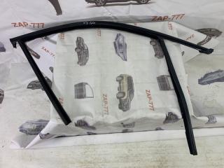 Направляющая стекла передняя правая BMW X3