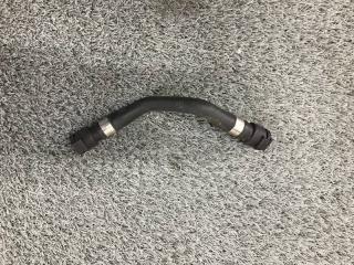 Патрубок системы охлаждения BMW 7