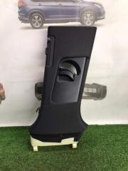 Обшивка стойки правая AUDI Q7