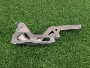 Петля капота правая OMODA S5