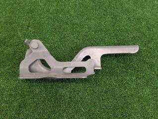 Петля капота правая OMODA S5