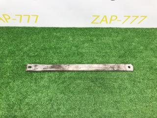 Распорка Mercedes Benz W213