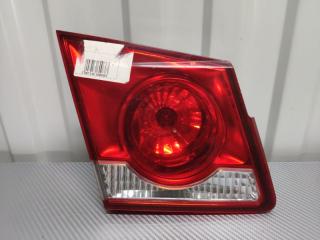 Запчасть фонарь левый в крышку задний левый Chevrolet Cruze 2012