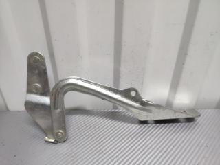 Петля капота передняя левая Ford Focus 2 2004 - 2011