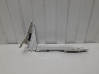 Фото запчасти петля капота правая Volkswagen Polo 2017 Б/У запчасть Запчасть петля капота правая Volkswagen Polo 2017