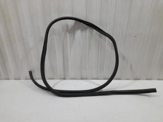 Запчасть уплотнитель проема двери передней левой KIA Rio 2015