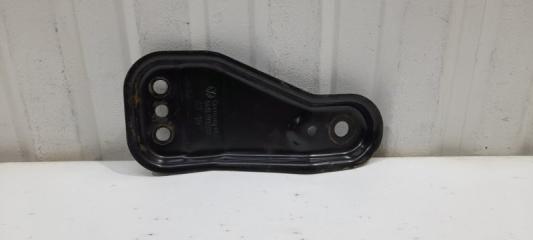 Запчасть кронштейн переднего рычага левый Volkswagen Polo 2011 -