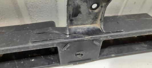 Направляющая заднего бампера центральная Focus 2 2004 - 2011 Седан