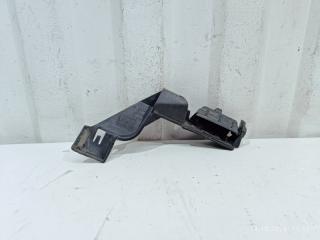 Запчасть направляющая бампера задняя правая Audi A4 2014