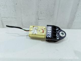 Запчасть датчик удара (air bag) задний Toyota Camry