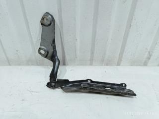 Запчасть петля капота левая Audi A3