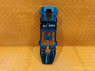 Запчасть кронштейн ручки двери Volkswagen Jetta 2015