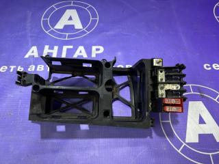 Запчасть корпус блока предохранителей Opel Astra H 2007