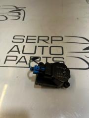 Запчасть сервопривод заслонки печки Ford Focus 3 2011